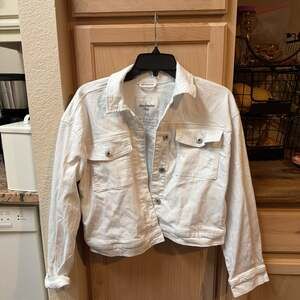 Abercrombie & Fitch White Cropped Jean Jacket